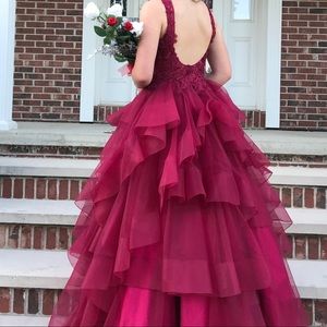 Dress worn once, smoke free